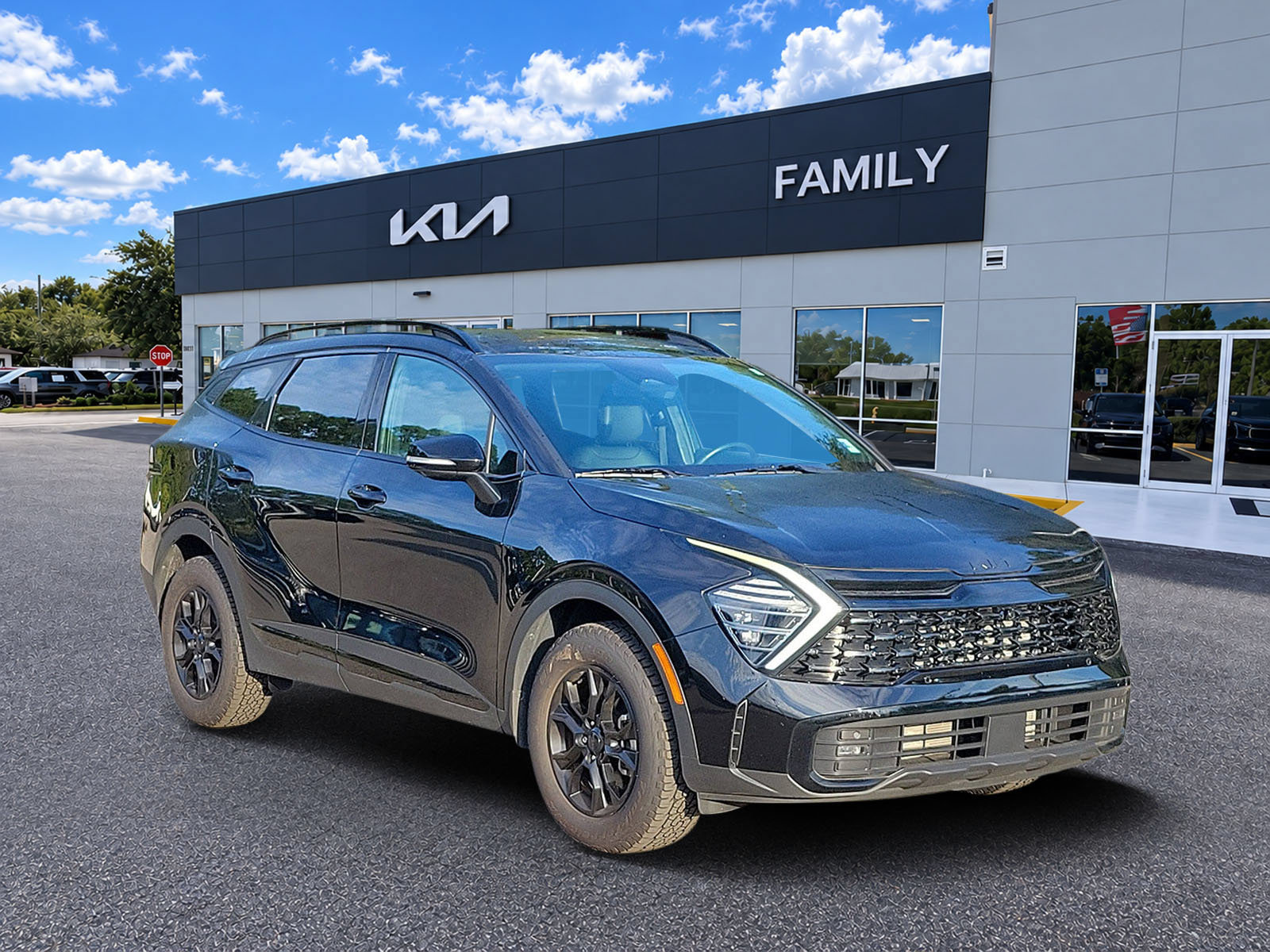 Certified 2025 Kia Sportage X-Pro Prestige AWD/4WD image 1