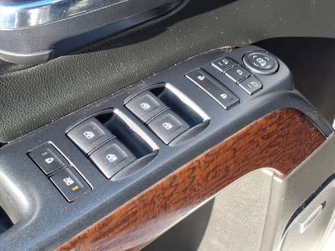 Used 2015 GMC Sierra 1500 SLT w/ SLT Crew Cab Value Package image 13