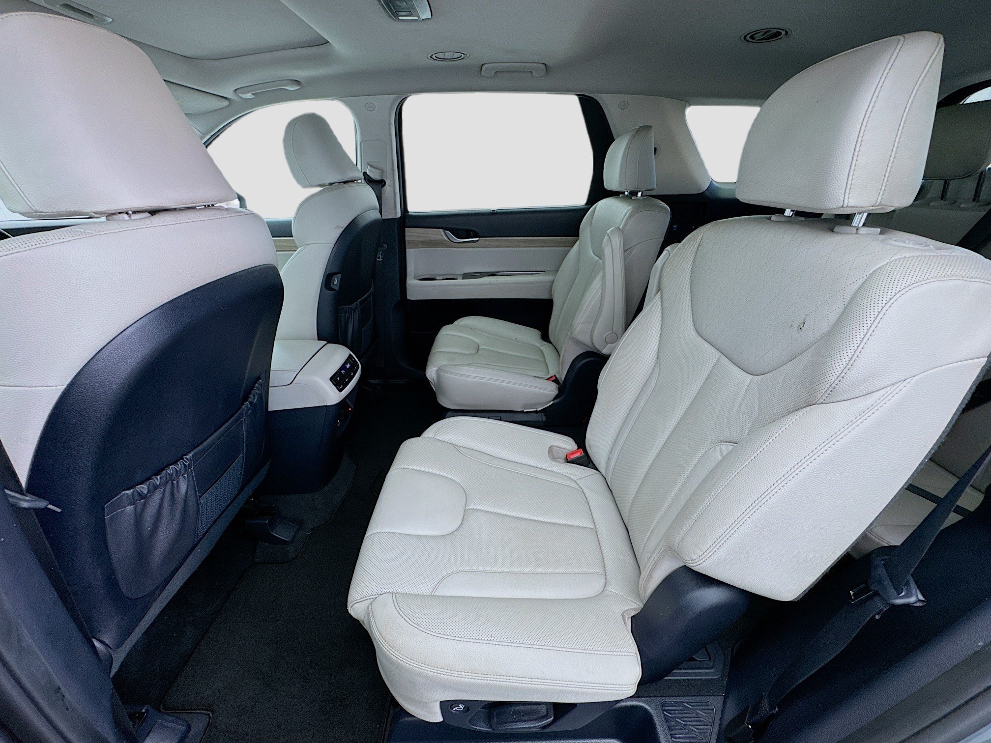 Used 2022 Hyundai Palisade SEL w/ Premium Package FWD image 16