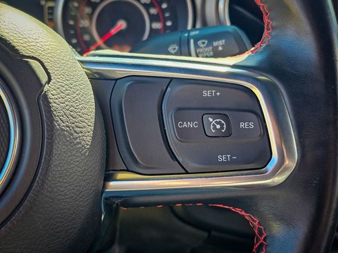 Used 2018 Jeep Wrangler Unlimited Rubicon w/ LED Lighting Group image 18