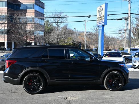 Used 2021 Ford Explorer ST w/ Equipment Group 401A image 6