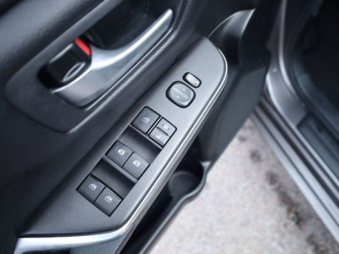 Used 2017 Toyota Camry SE image 23