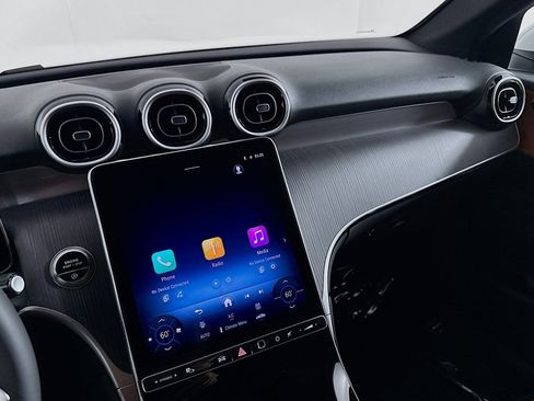 New 2026 Mercedes-Benz GLC 300 image 19