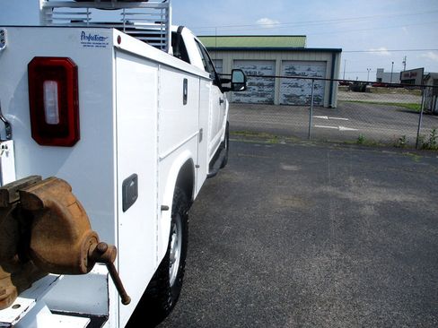 Used 2020 Ford F350 XL w/ Power Equipment Group image 10