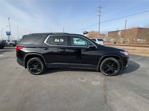 Used 2019 Chevrolet Traverse LT w/ LPO, Blackout Package image 9