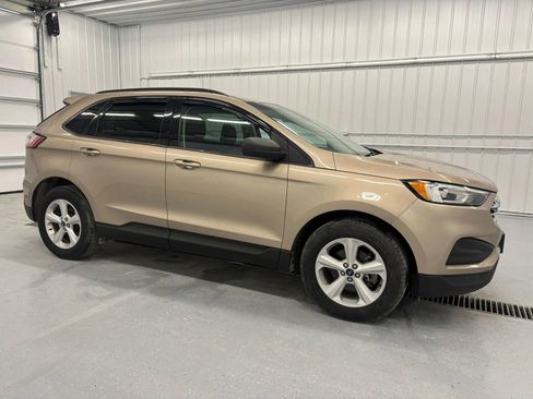 Used 2020 Ford Edge SE w/ Cargo Accessory Package FWD image 1