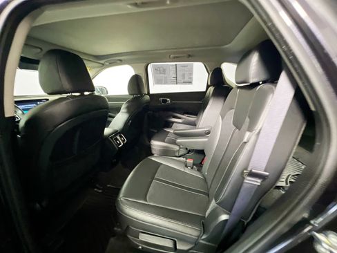 Used 2025 Kia Sorento SX FWD image 28