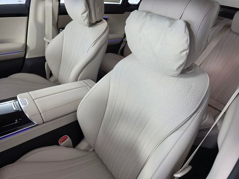 New 2026 Mercedes-Benz S 500 4MATIC image 8