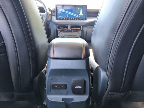 Used 2025 Ford Maverick Tremor AWD/4WD image 32