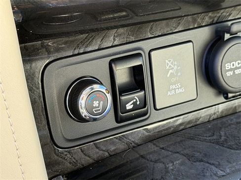 Used 2018 INFINITI QX80 4WD w/ Deluxe Technology Package image 31