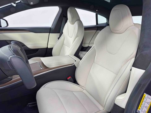 Used 2021 Tesla Model S Plaid image 38