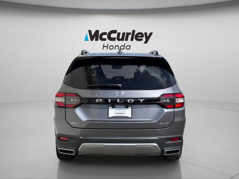 Certified 2026 Honda Pilot Elite image 4