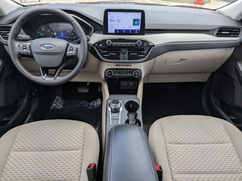 Used 2021 Ford Escape SE w/ SE Sport Appearance Package FWD image 14