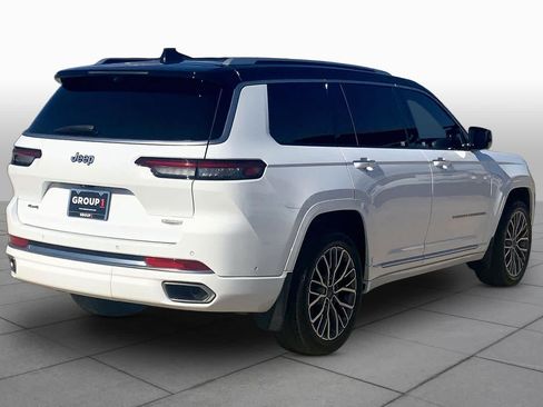 Used 2023 Jeep Grand Cherokee L Summit AWD/4WD image 13