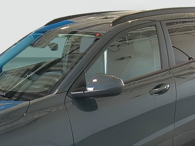 New 2026 Chevrolet Trax LT w/ LT Convenience Package FWD image 8