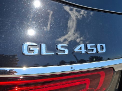 Used 2023 Mercedes-Benz GLS 450 4MATIC image 36