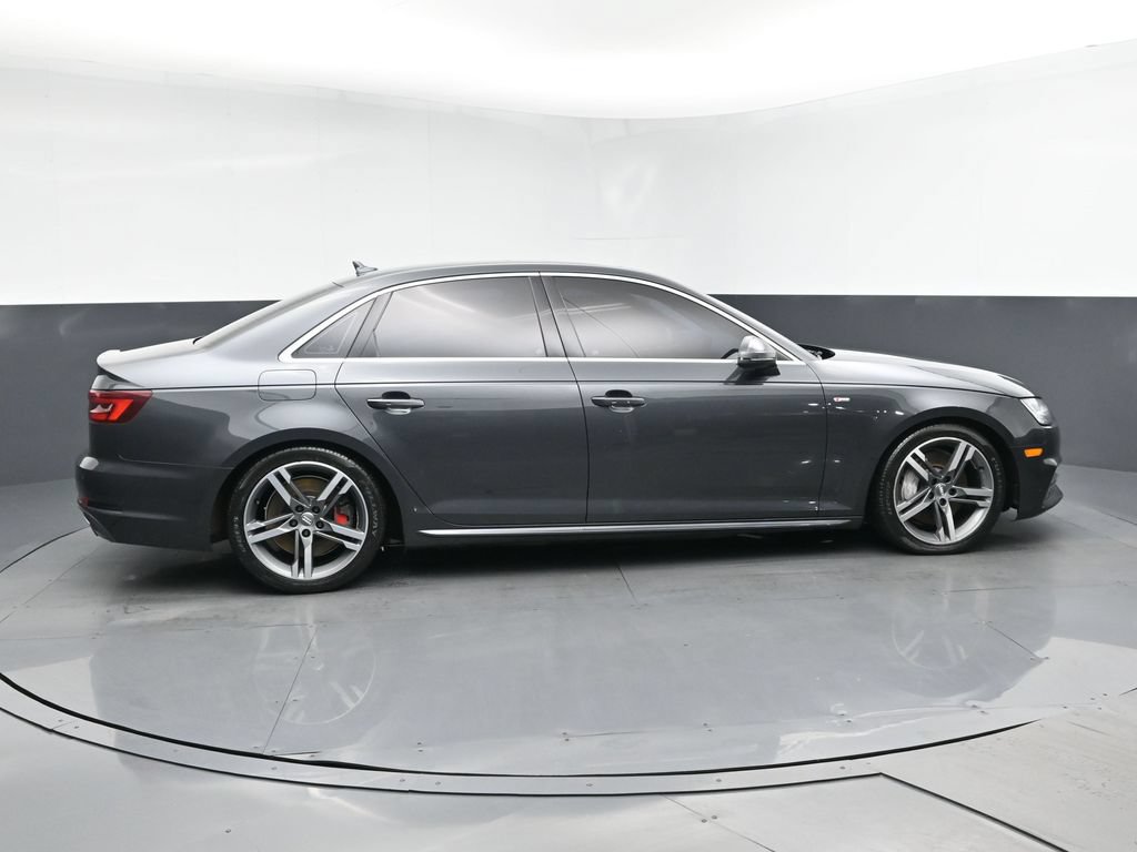 Used 2018 Audi A4 2.0T Premium Plus w/ Premium Plus Package AWD/4WD image 3