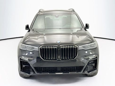 Used 2021 BMW X7 xDrive40i w/ M Sport Package AWD/4WD image 2