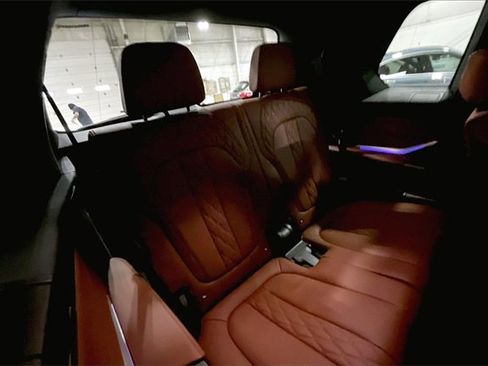 Used 2023 BMW X7 xDrive40i w/ Executive Package image 28