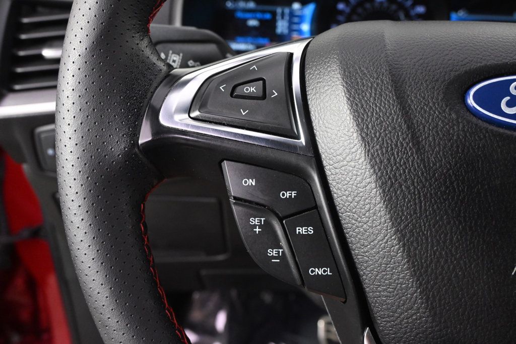 Used 2023 Ford Edge ST-Line AWD/4WD image 32