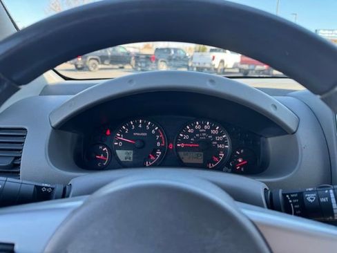 Used 2017 Nissan Frontier SV image 16