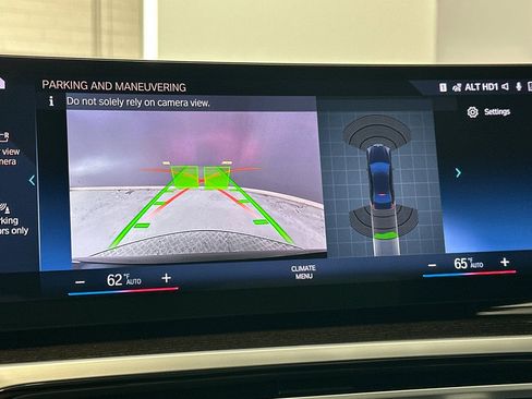 Certified 2023 BMW 330e w/ M Sport Package image 24