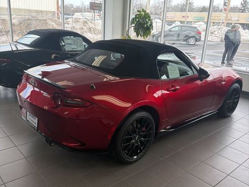 Certified 2025 MAZDA MX-5 Miata Club w/ Brembo/BBS Recaro Package image 10