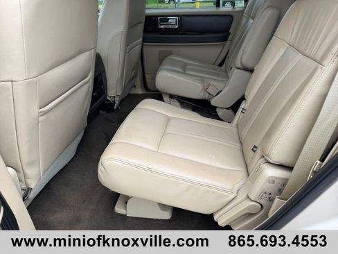 Used 2017 Lincoln Navigator Reserve AWD/4WD image 14