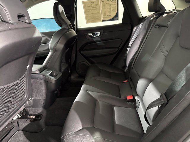 Used 2024 Volvo XC60 B5 Plus AWD/4WD image 16