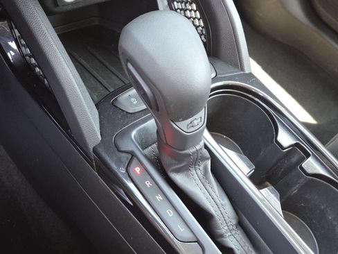 Used 2021 Chevrolet TrailBlazer LS AWD/4WD image 27