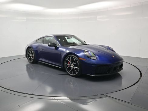 Used 2025 Porsche 911 Carrera 4 GTS AWD/4WD image 37