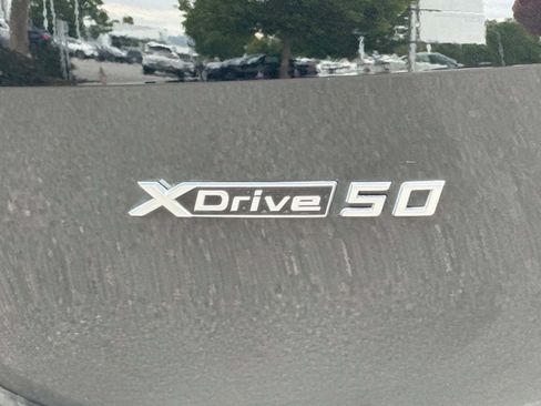Used 2024 BMW iX xDrive50 w/ Premium Package AWD/4WD image 29