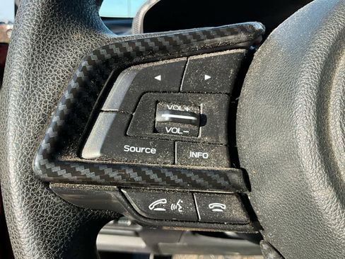 Used 2017 Subaru Impreza 2.0i image 18