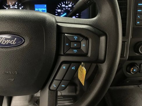 Used 2022 Ford F250 XL w/ Power Equipment Group image 27