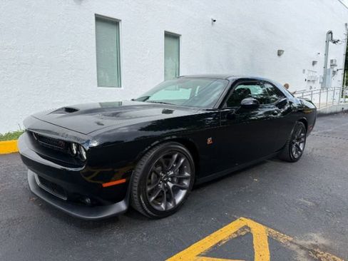 Used 2022 Dodge Challenger R/T Scat Pack w/ Plus Package RWD image 19