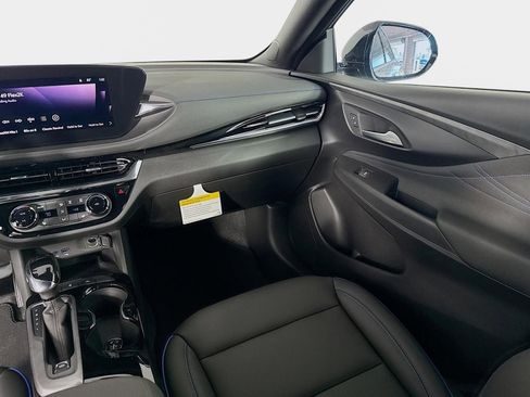 New 2026 Buick Envista Sport Touring w/ Convenience I Package FWD image 23