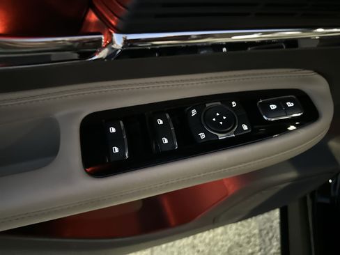 Used 2022 Lincoln Corsair Reserve w/ Elements Package FWD image 14