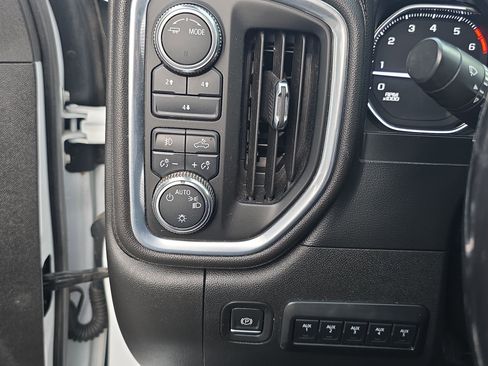 Used 2022 GMC Sierra 3500 SLE w/ SLE Convenience Package image 20