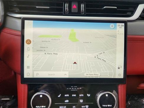 Used 2022 Jaguar F-PACE SVR image 45