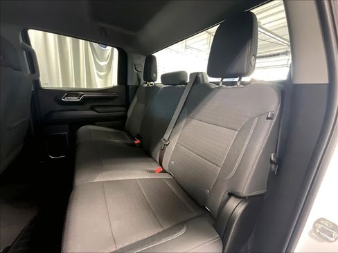 Used 2024 Chevrolet Silverado 1500 LT AWD/4WD image 15