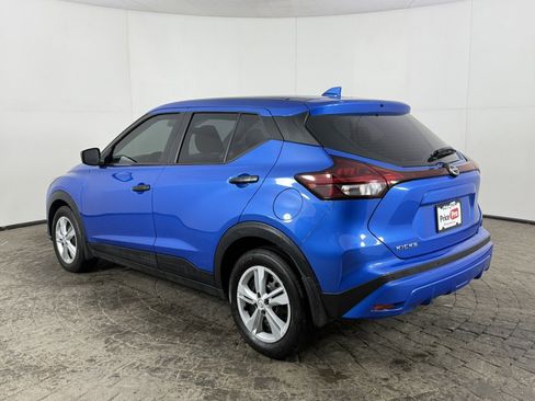 Used 2025 Nissan Kicks Play S FWD image 5