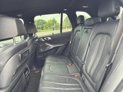 Used 2019 BMW X5 xDrive50i w/ M Sport Package AWD/4WD image 19