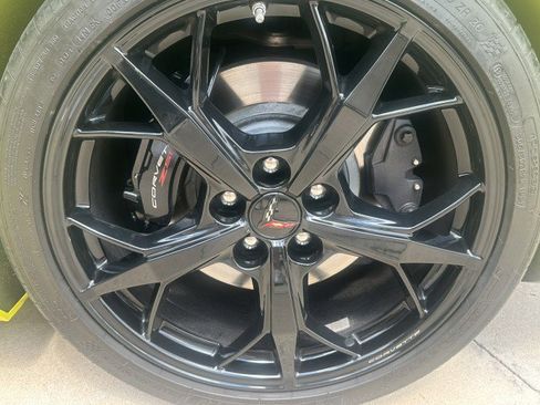 Used 2022 Chevrolet Corvette Stingray Premium Conv w/ Z51 Performance Package image 25