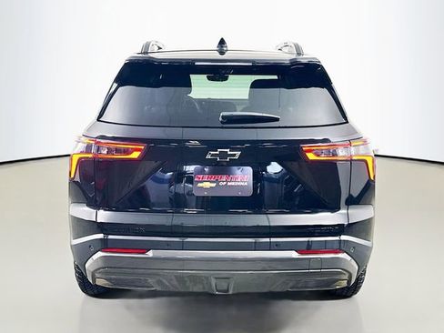 Used 2025 Chevrolet Equinox ACTIV w/ Safety and Technology Package image 7