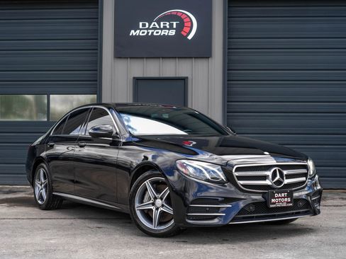 Used 2017 Mercedes-Benz E 300 4MATIC image 1