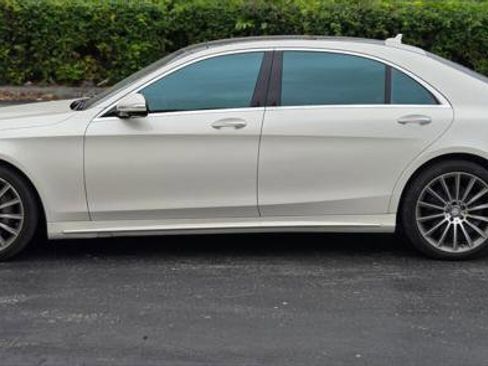 Used 2014 Mercedes-Benz S 550 Sedan w/ Sport Package Plus One image 3