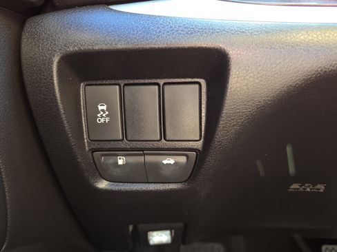 Used 2017 Acura TLX image 26