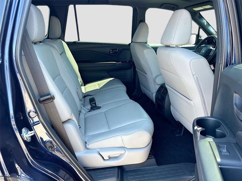 Certified 2023 Honda Passport EX-L image 32