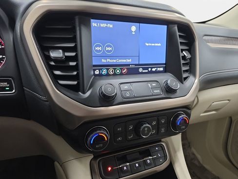 Used 2023 GMC Acadia Denali w/ Denali Ultimate Package AWD/4WD image 18