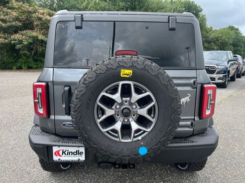 New 2025 Ford Bronco Badlands image 24